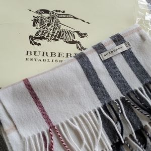 BURBERRY cashmere scarf